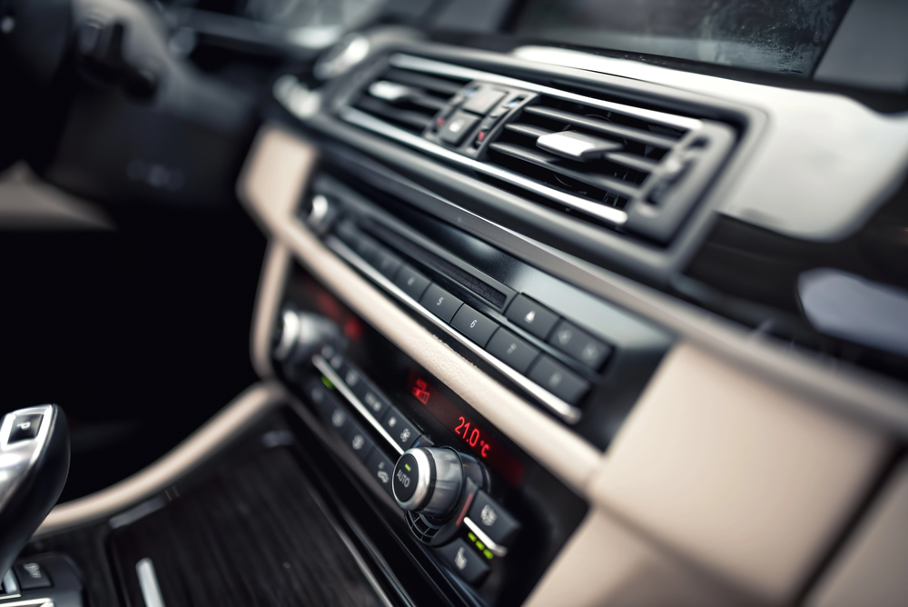 Car air conditioning system